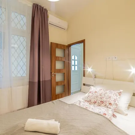 Апартаменты Dohany Residency Inner Synagogue
