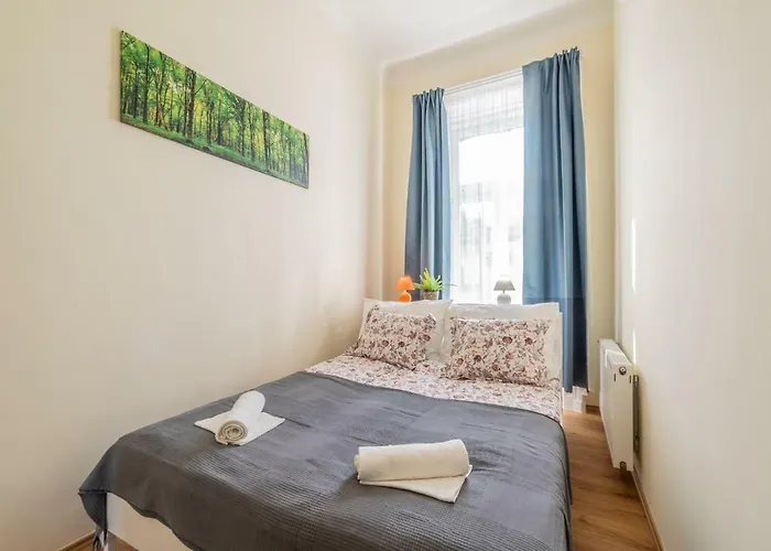 Dohany Residency Inner Synagogue